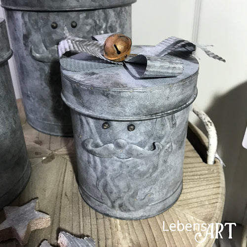 Dose - aus Zinkblech - Silber/Grau - Nikolaus-3D-Motiv - mit Schleife Glocke - D.17 H.19 cm - Indoor/Outdoor